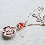 Dainty Venus necklaces